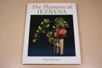 Ikebana Kunst — Seizoensbloemen & Technieken, Ophalen of Verzenden, Zo goed als nieuw