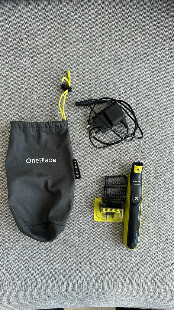 Philips OneBlade + Extras, Witgoed en Apparatuur, Persoonlijke-verzorgingsapparatuur, Zo goed als nieuw, Ophalen of Verzenden