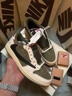 NIKE TRAVIS SCOTT MEDIUM OLIVE 36 tm 46 NU OPHALEN VOORRAAD, Ophalen of Verzenden, Zo goed als nieuw, Overige kleuren