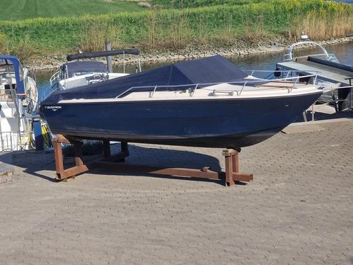Glastron Aventura 214, Watersport en Boten, Speedboten, Gebruikt, 6 meter of meer, Benzine, Minder dan 70 pk, Polyester, Buitenboordmotor