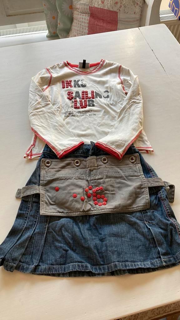 leuk setje shirt met rokje in maat 122, Kinderen en Baby's, Kinderkleding | Maat 122, Gebruikt, Meisje, Jurk of Rok, Ophalen of Verzenden