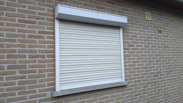 Rolluiken wit verschillende maten, Doe-het-zelf en Verbouw, Rolluiken, Gebruikt, 150 tot 200 cm, Wit, Ophalen