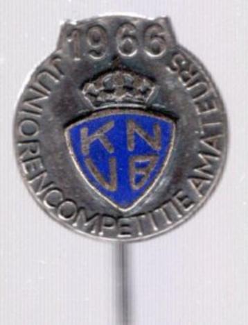 KNVB 1966 Juniorencompetitie amateurs speldje ( Z_092 ) beschikbaar voor biedingen