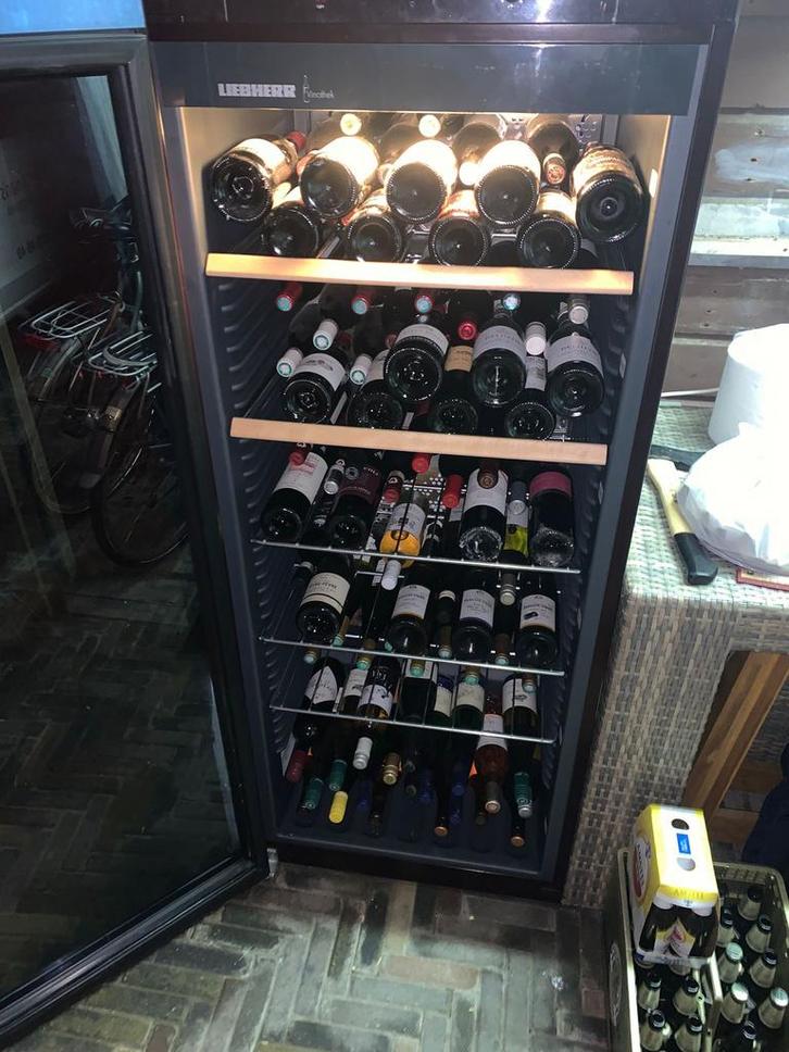 Liebherr Vinothek Wijnklimaatkast, Witgoed en Apparatuur, Koelkasten en IJskasten, Gebruikt, Zonder vriesvak, Minder dan 75 liter