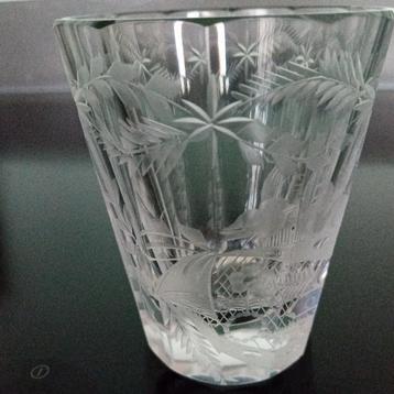 Prachtig gegraveerd whisky glas kristal 12-hoekig beschikbaar voor biedingen
