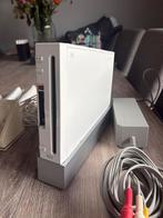 Nintendo Wii incl. Diverse accessoires en spellen, Spelcomputers en Games, Spelcomputers | Nintendo Wii, Ophalen, Gebruikt, Met 3 controllers of meer