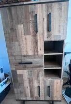 Bruin Hoge kast  gefineerd hout met la en vak, Huis en Inrichting, Kasten | Overige, Ophalen, Zo goed als nieuw