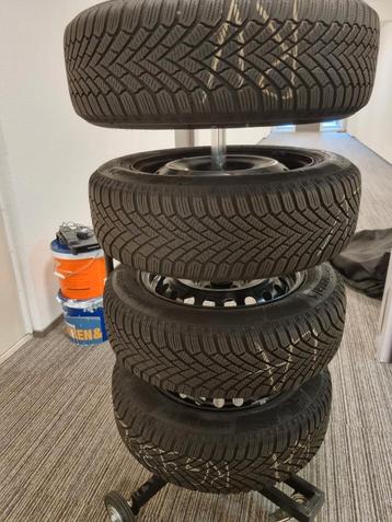 15 inch winterbanden incl velgen (4 stuks) beschikbaar voor biedingen
