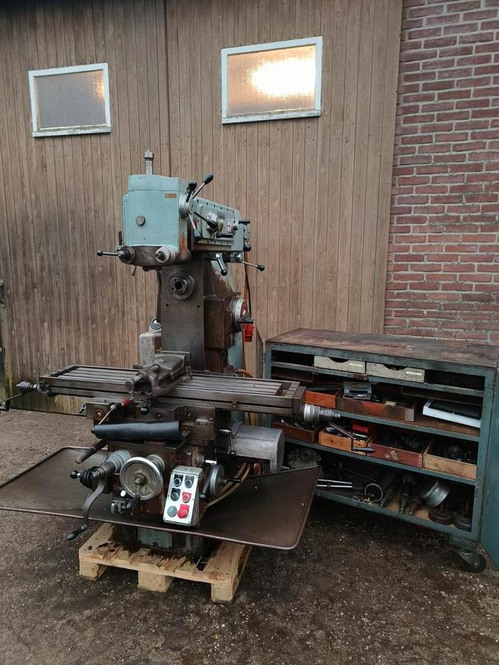 Varnamo U1 freesbank met kast accessoires, Doe-het-zelf en Verbouw, Draaibanken, Zo goed als nieuw, Metaaldraaibank, Minder dan 500 mm