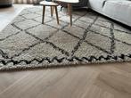 Te koop vloerkleed 2 x 2,90 m wit met zwart., Huis en Inrichting, Ophalen, Gebruikt, Scandinavisch, 200 cm of meer