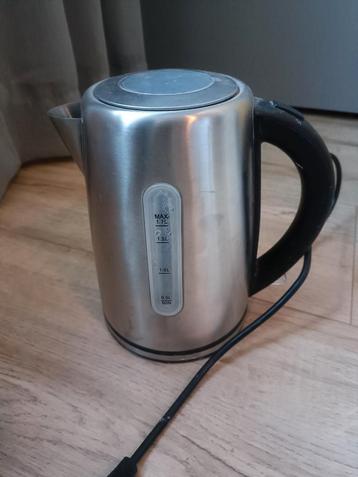 Waterkoker 1,7 liter beschikbaar voor biedingen