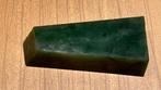 Stuk jade van goede kwaliteit mooi kleur (lortone goudsmid), Verzamelen, Mineralen en Fossielen, Ophalen of Verzenden