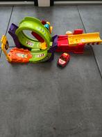 VTech Toet Toet Auto loopingbaan + auto, Ophalen of Verzenden, Zo goed als nieuw