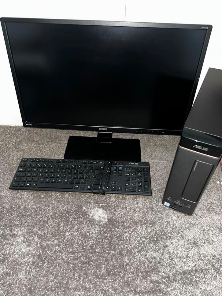 Computer/beeldscherm/toetenbord. Direct klaar voor gebruik, Computers en Software, Desktop Pc's, Zo goed als nieuw, 3 tot 4 Ghz