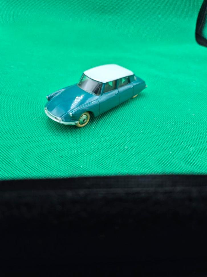 372 citroën ds19 1/43 dinky toys, Hobby en Vrije tijd, Modelauto's | 1:43, Zo goed als nieuw, Auto, Dinky Toys, Ophalen of Verzenden