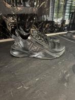 Fendi sneakers, Ophalen of Verzenden, Zo goed als nieuw, Zwart