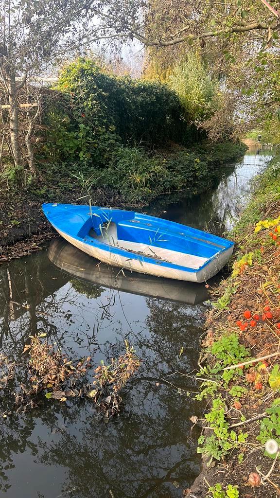 Snelle Polyester boot - Waterdicht, Watersport en Boten, Bootonderdelen, Zo goed als nieuw, Overige typen, Motorboot, Ophalen
