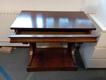 Trumeau wandtafel beschikbaar voor biedingen