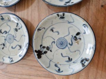 8 antieke Chineese schoteltjes.
Uit de 19de eeuw. beschikbaar voor biedingen