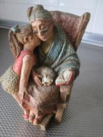 Mooi, Apart Stenen beeld 18 cm. Oma met kind made in Holland, Antiek en Kunst, Ophalen of Verzenden