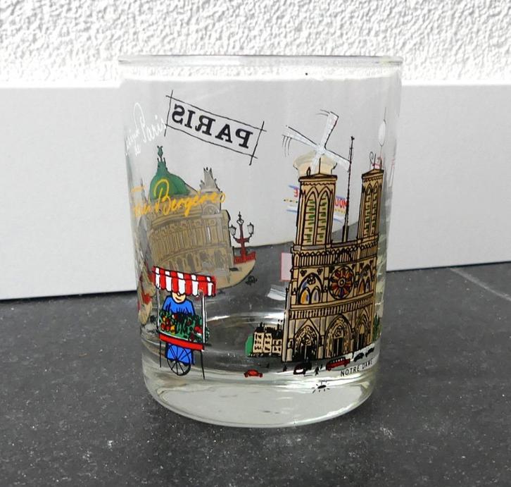 Parijs vintage glas oud Paris Notre Dame Moulin Rouge Opéra, Huis en Inrichting, Keuken | Servies, Zo goed als nieuw, Glas of Glazen
