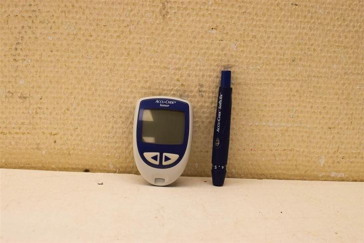 Accu Chek sensor 46798, Diversen, Verpleegmiddelen, Gebruikt, Ophalen of Verzenden