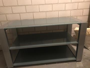 Audio meubel high end beschikbaar voor biedingen