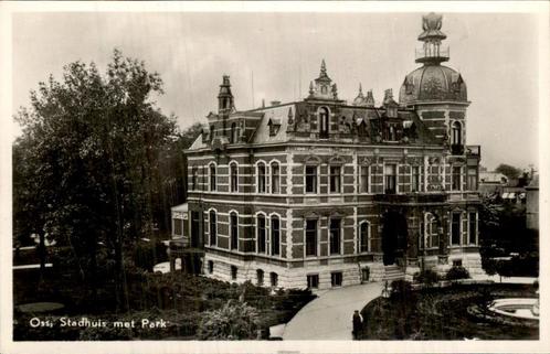 Stadhuis van Oss met park omgeving, Verzamelen, Ansichtkaarten | Nederland, Ongelopen, Noord-Brabant, 1940 tot 1960, Ophalen of Verzenden