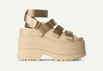 UGG Goldenrise Sandalen met sleehak, mustard seed, maat 39, UGG, Beige, Nieuw, Sandalen of Muiltjes