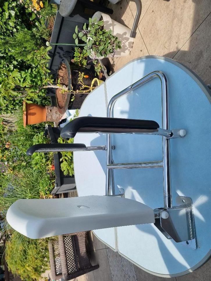 JadaCare opklapbaar douche stoel nieuw, Diversen, Verpleegmiddelen, Nieuw, Ophalen of Verzenden