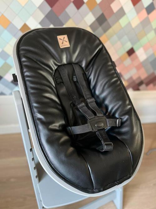 Kidsmill Newborn Frame Up! - Zo Goed Als Nieuw, Kinderen en Baby's, Kinderstoelen, Zo goed als nieuw, Meegroeistoel, Gordel(s)