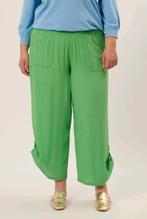 Groene broek Penelope van Adia Maat 50/52 nu €19,95, Kleding | Dames, Nieuw, Ophalen of Verzenden, Broek of Spijkerbroek, Groen