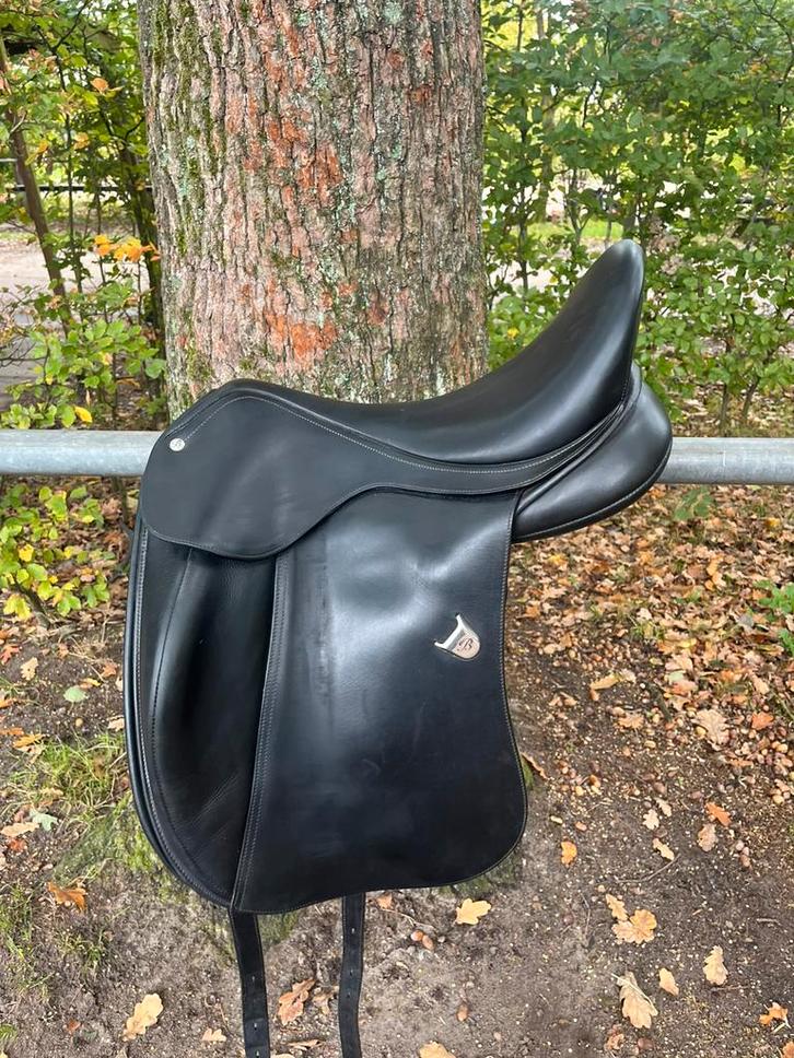 Bates innova, Dieren en Toebehoren, Paarden en Pony's | Zadels, Gebruikt, Dressuur, Ophalen of Verzenden
