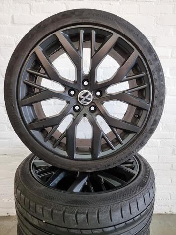 18" VW Golf 5 6 7 Santiago velgen, Continental zomerbanden  beschikbaar voor biedingen