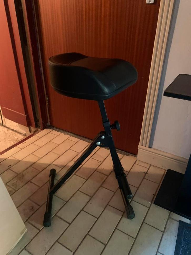 Muziekanten kruk zo goed als nieuwe, Muziek en Instrumenten, Instrumenten | Toebehoren, Zo goed als nieuw, Drums of Percussie
