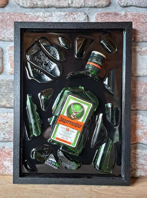 Jagermeister fles verwerkt in een lijst met Epoxy, Antiek en Kunst, Kunst | Schilderijen | Modern, Ophalen of Verzenden