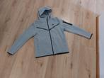 Nike Tech vest met capuchon - grijs - maat L - nieuw, Kleding | Heren, Ophalen of Verzenden, Nieuw, Grijs, Algemeen