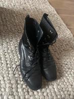 Zwarte leren veterlaarzen massimo dutti, Kleding | Dames, Schoenen, Ophalen of Verzenden, Gedragen, Zwart, Lage of Enkellaarzen