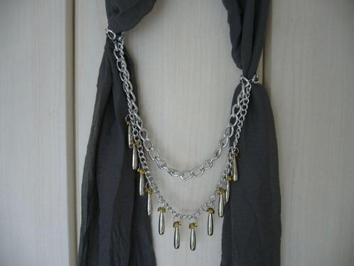 Sjaalketting om mee te combineren nog splinternieuw, Kleding | Dames, Mutsen, Sjaals en Handschoenen, Nieuw, Sjaal, Maat 46/48 (XL) of groter