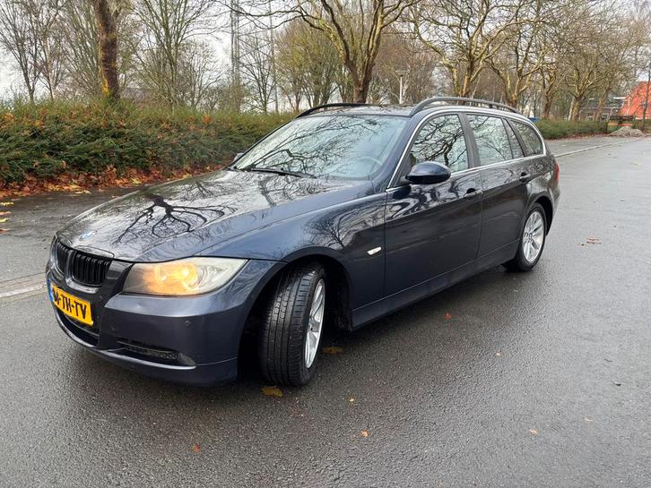 BMW 3-Serie 2.5 I 325 Touring AUT 2006 Blauw, Auto's, BMW, Particulier, 3-Serie, Benzine, E, Stationwagon, Automaat, Origineel Nederlands