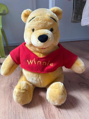 Winnie the pooh knuffel beschikbaar voor biedingen