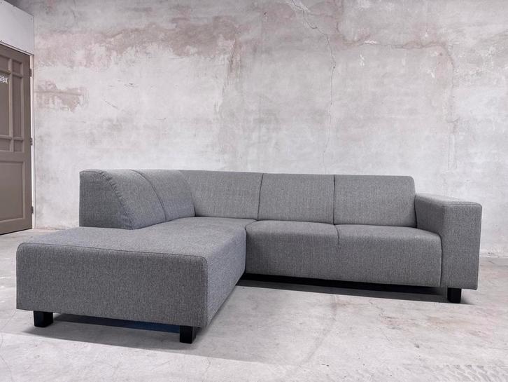 Kleine Gereinigde grijze hoekbank -, Huis en Inrichting, Banken | Bankstellen, Zo goed als nieuw, Hoekbank, Vierpersoons of meer