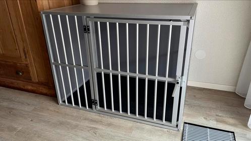 Hundos bench, maat L, incl. rubberen mat, Dieren en Toebehoren, Hondenbenches, Zo goed als nieuw, Ophalen