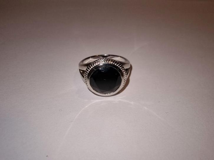 Zwarte Spinel Sterling Zilveren Ring - Maat 19-20, Sieraden, Tassen en Uiterlijk, Ringen, Zo goed als nieuw, Dame of Heer, 19 tot 20