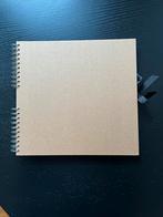 Paperchase large Kraft scrapbook (scrapboek) 31x31 cm, Hobby en Vrije tijd, Scrapbooking, Nieuw, Album of Boek, Overige merken