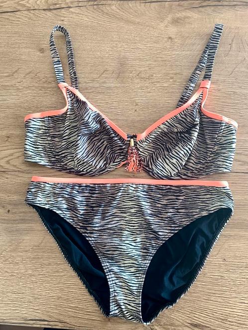 Prima donna bikini top  85 D bbh slip 42, Kleding | Dames, Badmode en Zwemkleding, Zo goed als nieuw, Bikini, Overige kleuren