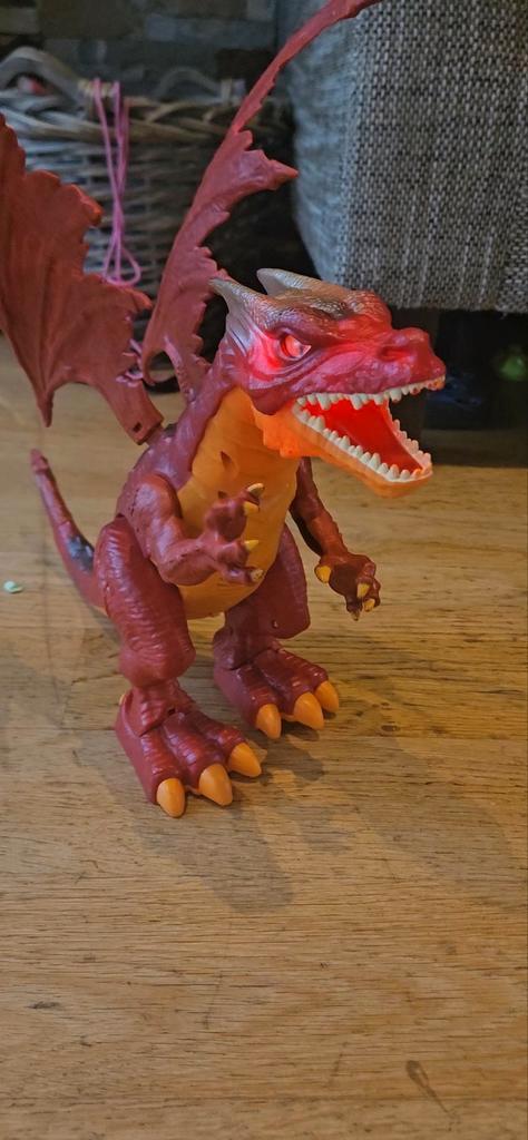 Robo alive Fire breathing Dragon, Kinderen en Baby's, Speelgoed | Actiefiguren, Zo goed als nieuw, Ophalen of Verzenden