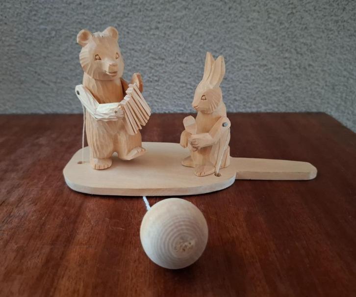 Vintage houten speelgoed beweegbare beer en konijn, Kinderen en Baby's, Speelgoed | Overig, Gebruikt, Jongen of Meisje, Ophalen of Verzenden