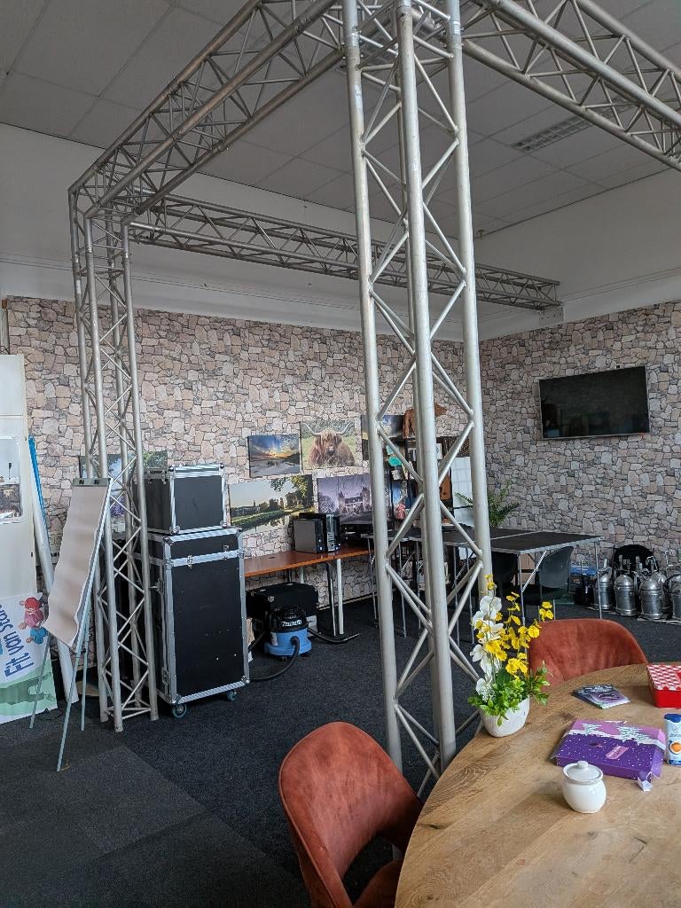 Truss en licht (Par64, M800 MKII, Sunstrip Active), Ophalen, Gebruikt, Licht