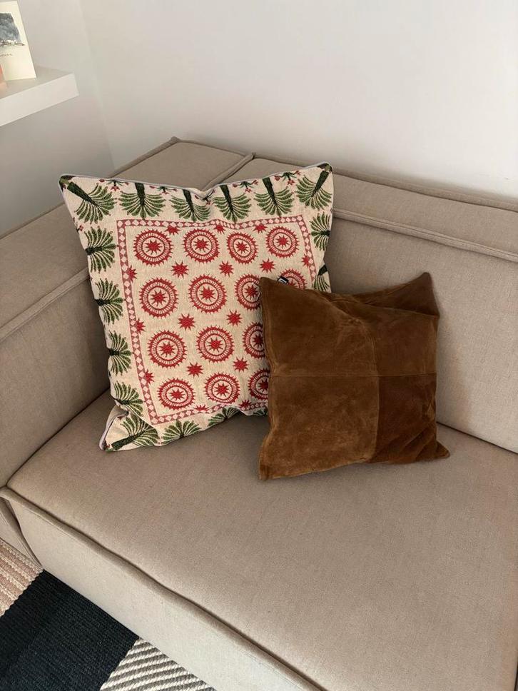 Bruin suède kussen van Loods 5, Huis en Inrichting, Woonaccessoires | Kussens, Zo goed als nieuw, Bruin, Vierkant, Ophalen of Verzenden